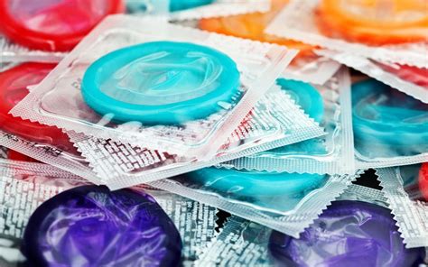 Blowjob ohne Kondom gegen Aufpreis Begleiten Herrliberg